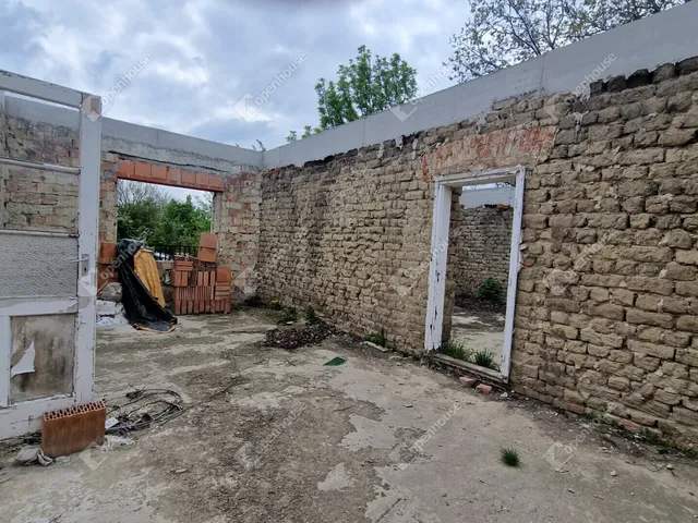 Eladó ház Csém 138 nm