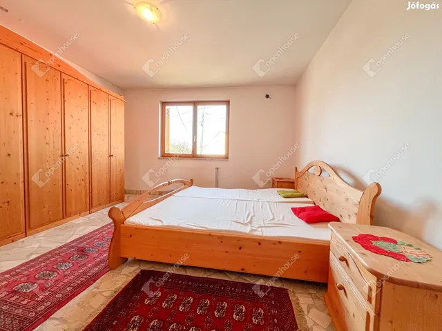 Eladó ház Komárom, Koppánymonostor 280 nm