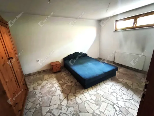 Eladó ház Komárom, Koppánymonostor 280 nm