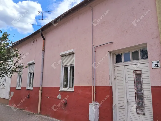Eladó ház Komárom 110 nm