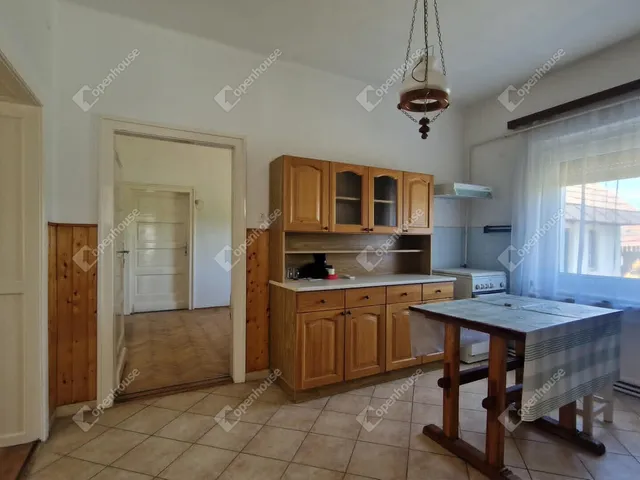 Eladó ház Komárom, Szőny 75 nm