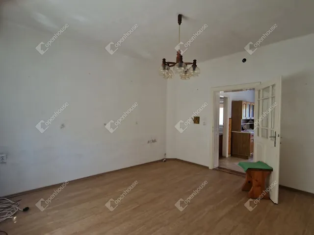 Eladó ház Komárom, Szőny 75 nm