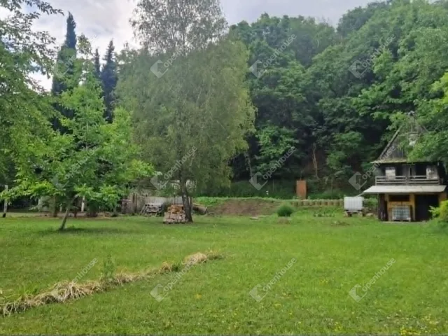 Eladó telek Dunaalmás 1339 nm