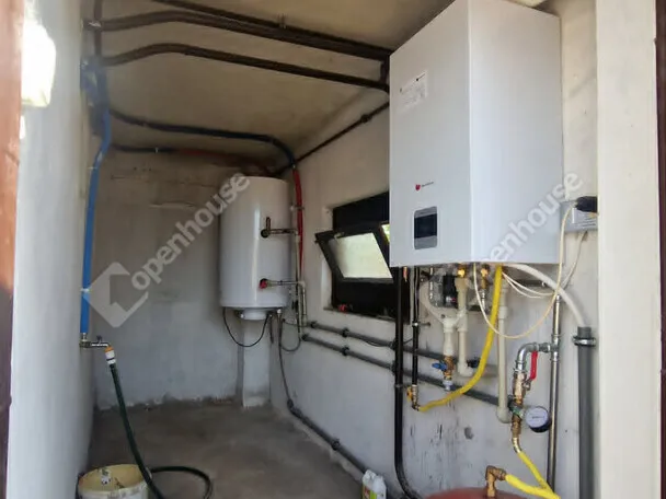 Eladó ház Ács 216 nm