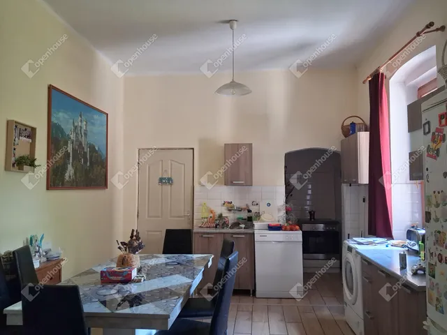 Eladó ház Komárom 86 nm
