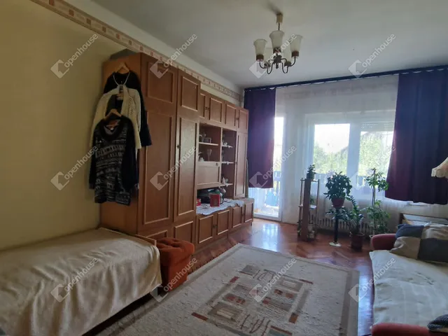 Eladó ház Súr 107 nm