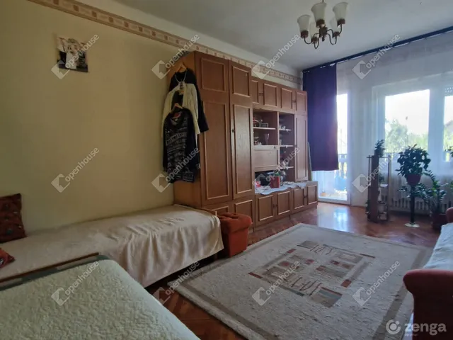 Eladó ház Súr 107 nm
