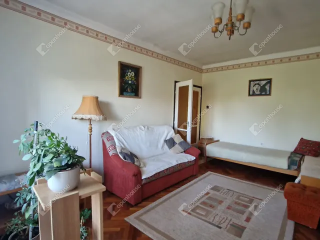 Eladó ház Súr 107 nm