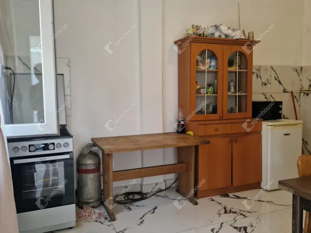 Eladó lakás Almásfüzitő 46 nm