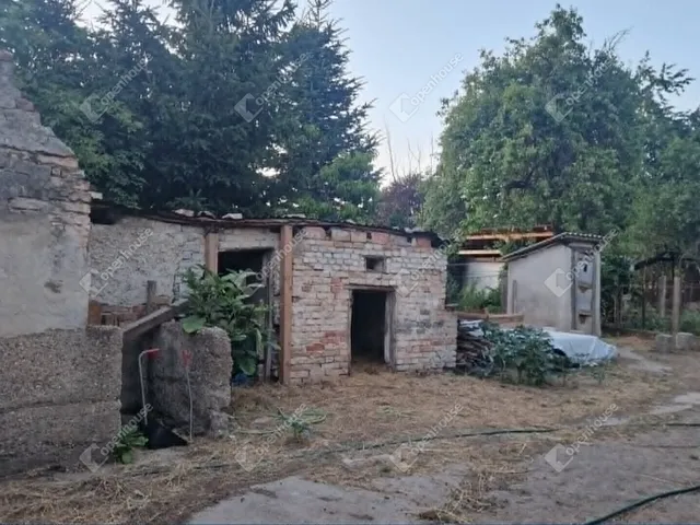 Eladó ház Ács 38 nm