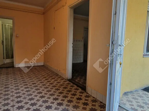 Eladó ház Bana 65 nm