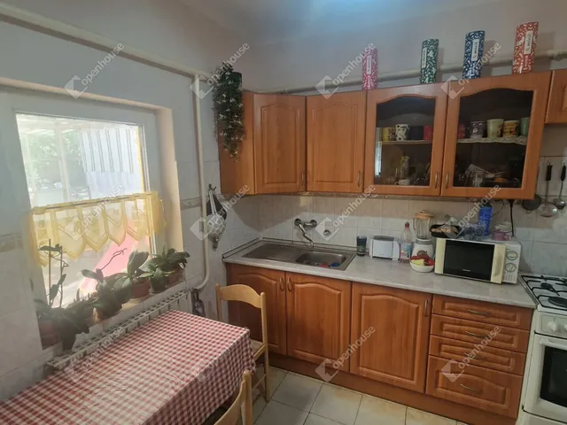 Eladó ház Ete 93 nm