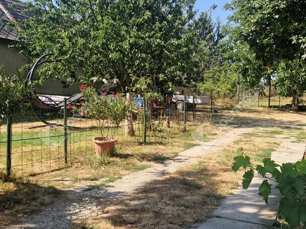 Eladó ház Ete 93 nm