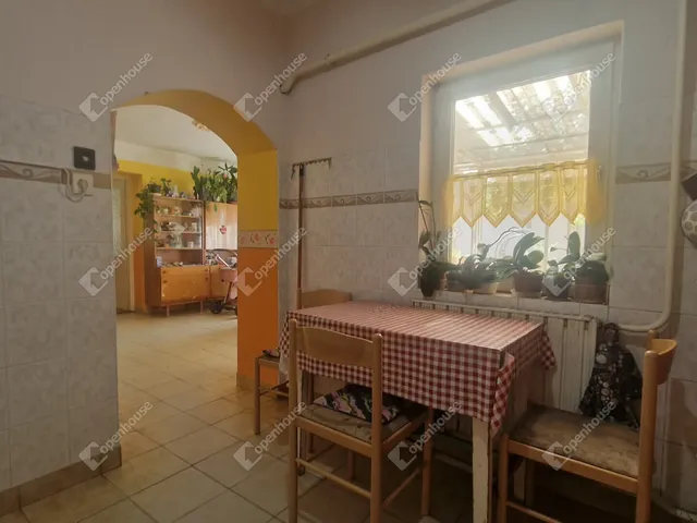 Eladó ház Ete 93 nm