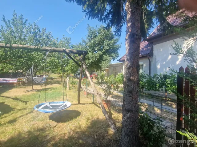 Eladó ház Ete 93 nm