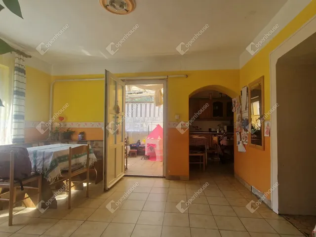 Eladó ház Ete 93 nm