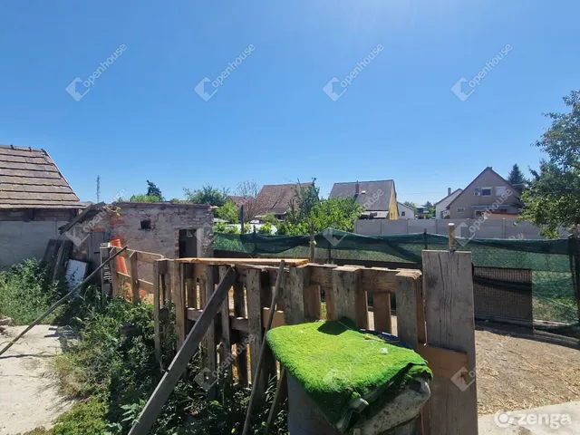 Eladó ház Komárom, Szőny 106 nm