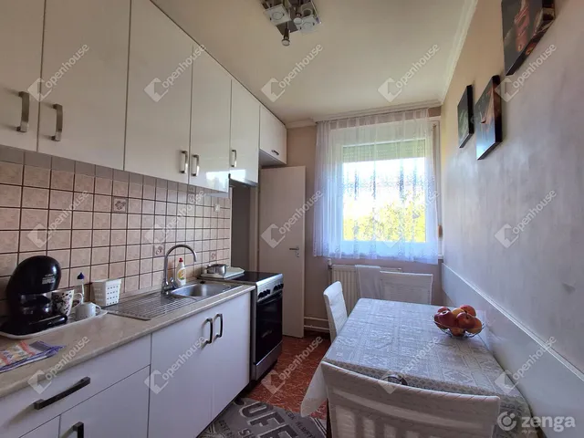 Eladó lakás Komárom 60 nm
