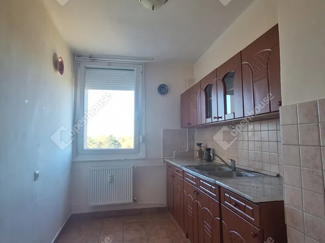 Eladó lakás Almásfüzitő 54 nm
