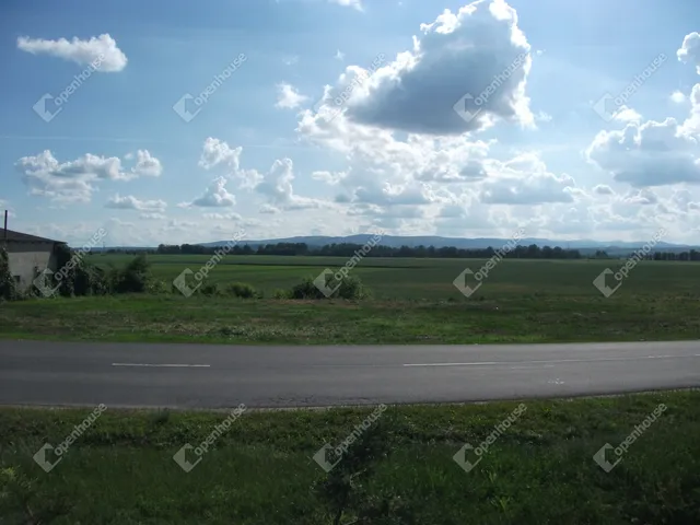 Eladó telek Arnót 950 nm