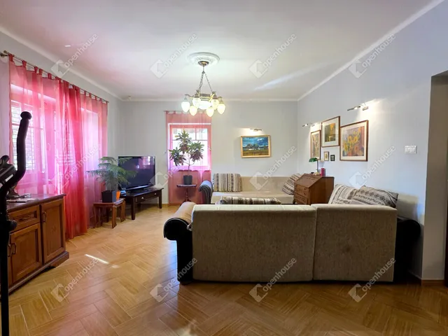 Eladó ház Miskolc, Vologda 260 nm