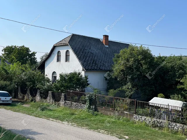 Eladó ház Harsány 160 nm