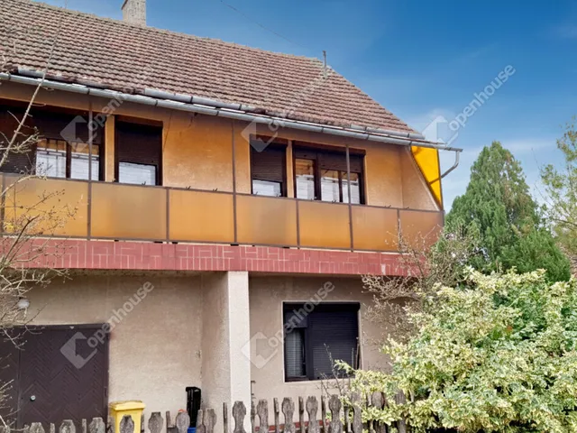 Eladó ház Kenézlő 155 nm