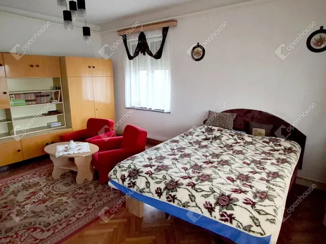 Eladó ház Kenézlő 155 nm