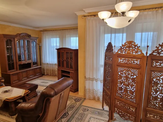 Kiadó lakás Miskolc, Belváros 140 nm