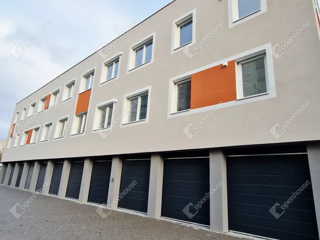 Eladó lakás Miskolc, Diósgyőr 99 nm