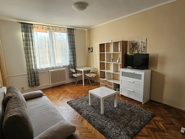 Kiadó lakás Miskolc, Dél-Kilián 28 nm