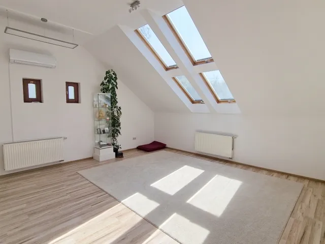 Kiadó ház Miskolc, Belváros 115 nm