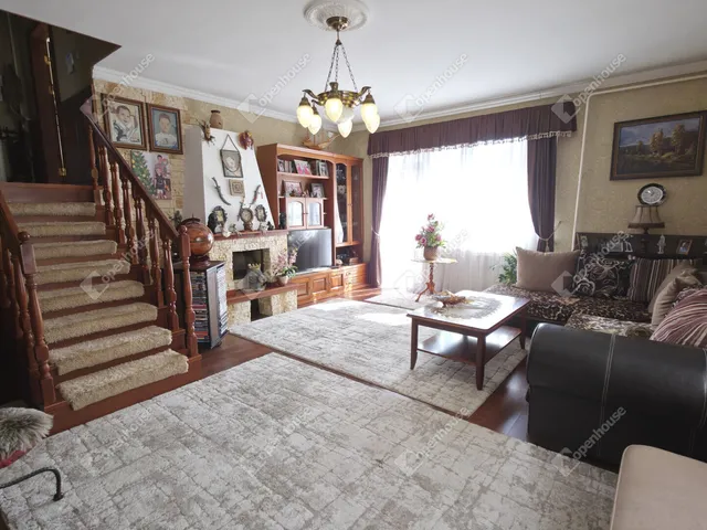 Eladó ház Felsőzsolca 220 nm