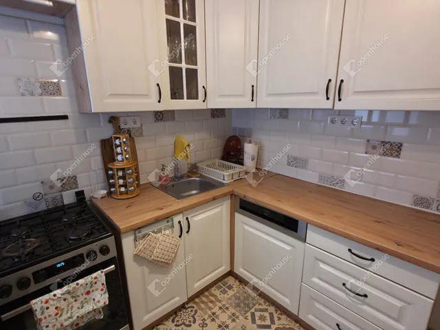 Eladó lakás Miskolc, Belváros 72 nm