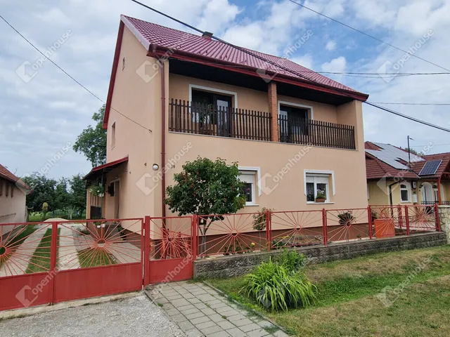 Eladó ház Felsőzsolca 162 nm