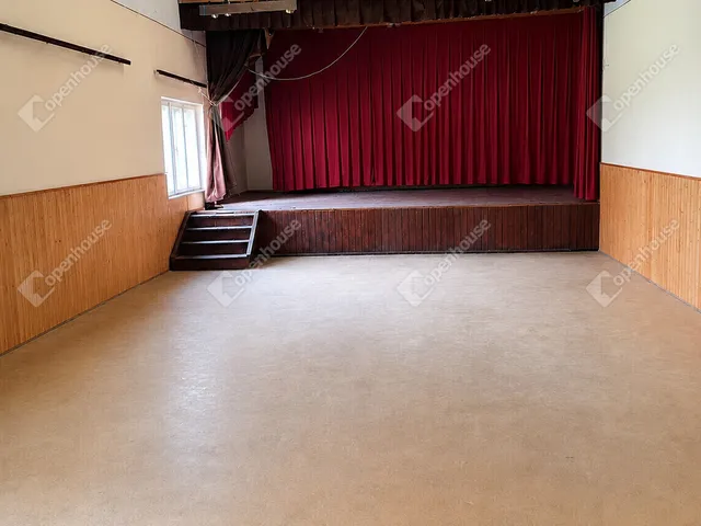 Eladó ház Bodrogolaszi 204 nm
