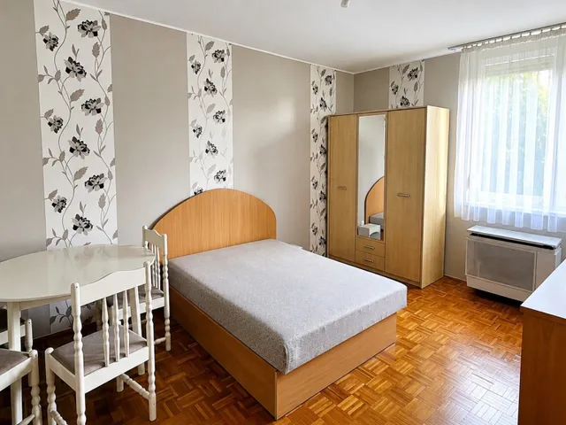 Kiadó lakás Miskolc, Belváros 28 nm