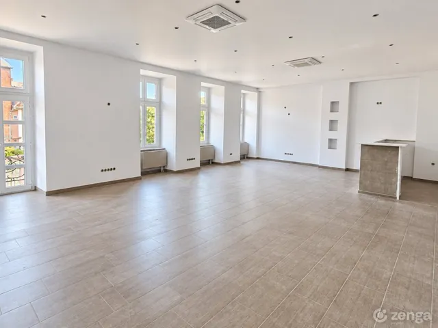 Kiadó lakás Miskolc, Belváros 111 nm
