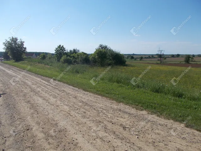 Eladó telek Lenti, Lentiszombathely 1576 nm