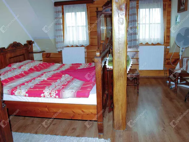 Eladó kereskedelmi és ipari ingatlan Kondorfa 432 nm