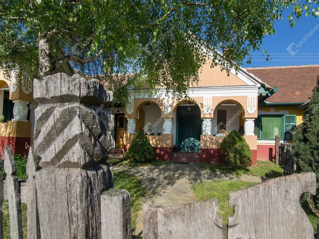 Eladó kereskedelmi és ipari ingatlan Kondorfa 432 nm