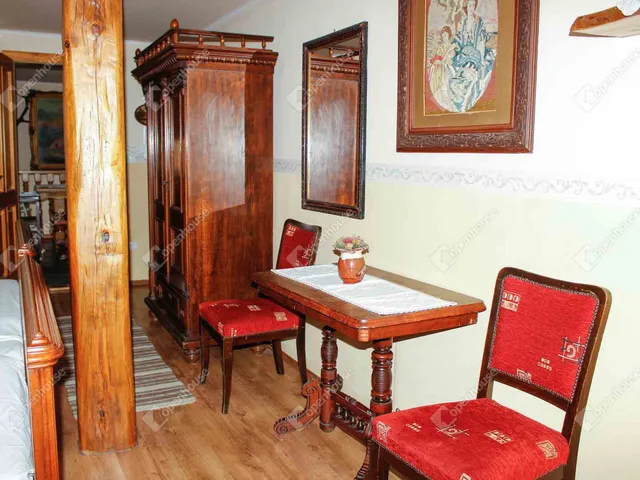 Eladó kereskedelmi és ipari ingatlan Kondorfa 432 nm