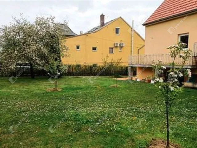 Eladó ház Hévíz 215 nm