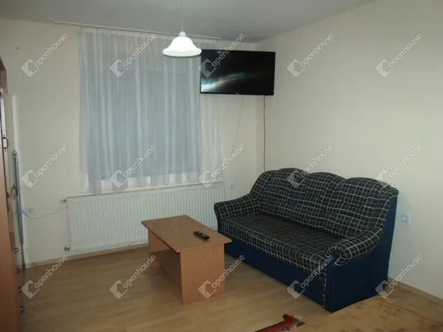 Eladó ház Pacsa 200 nm