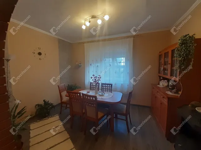 Eladó ház Porrogszentkirály 82 nm