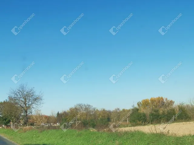 Eladó mezőgazdasági ingatlan Sármellék 2768 nm