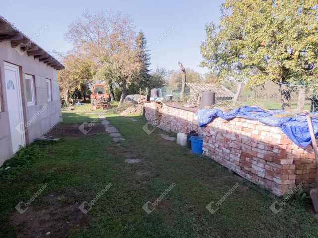 Eladó ház Csörnyeföld 100 nm