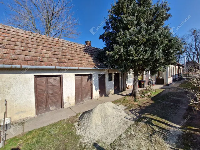 Eladó ház Fityeház 115 nm