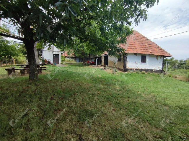 Eladó üdülő és hétvégi ház Homokkomárom 9 nm