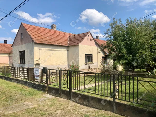 Eladó ház Iklódbördőce 94 nm